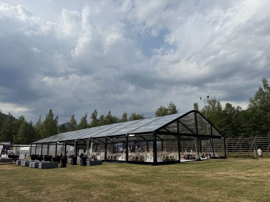 Inchiriez cort nunti mobil varianta PREMIUM  full negru acoperis curb