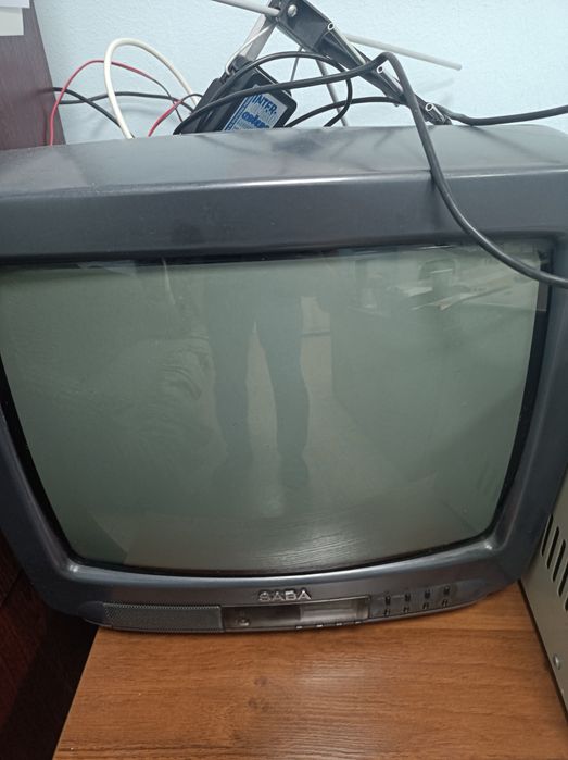 Продам б/у телевизоры на запчасти