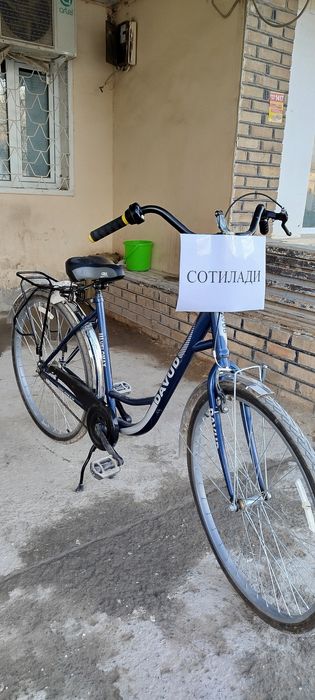 Велисапет срочна сотилади