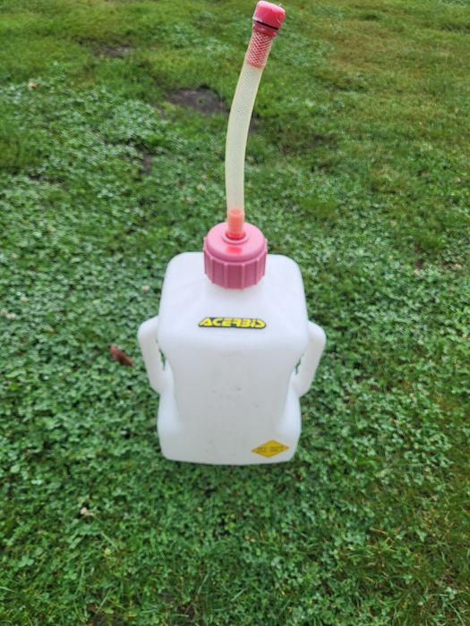 Vând echipament Enduro nou