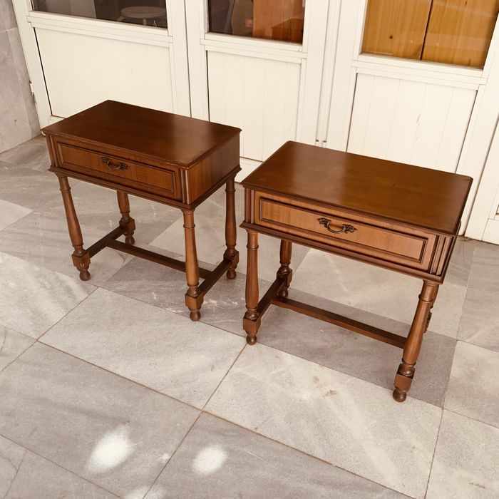 Италиански нощни шкафчета от 70-те/80-те