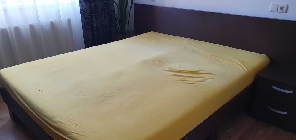 Vand saltea 160/200, utilizata, 150 lei