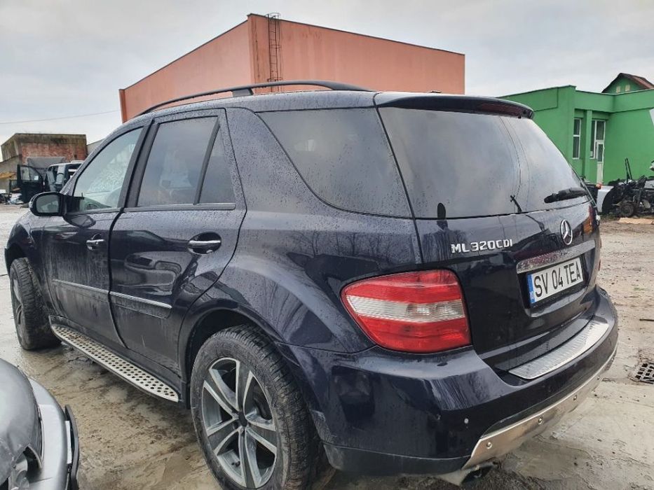 Dezmembrez Mercedes Ml w164 motor 3.0cdi 165kw 224cp cod om642 dezmembrari piese jante r19