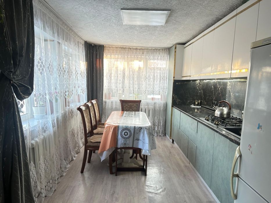 Продам дом с камерческим участком