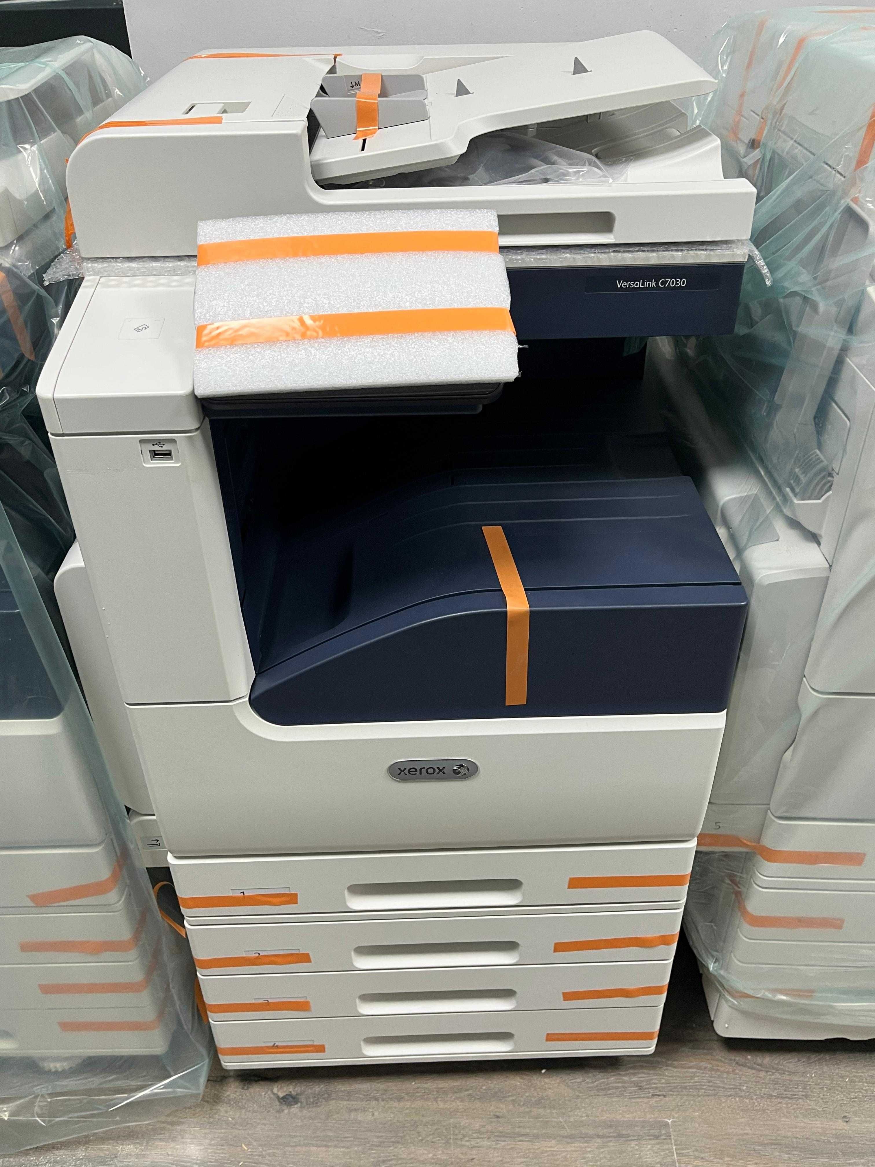 Цветной Fuji Xerox ApeosPort C2560