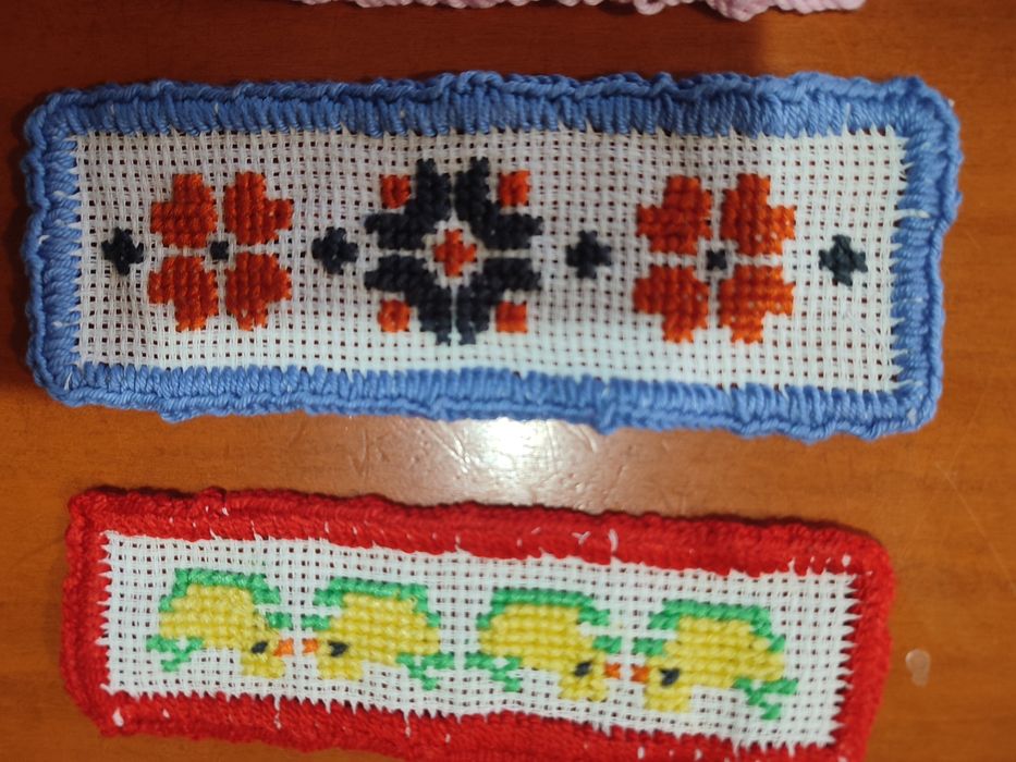 Semne de carte lucrate manual