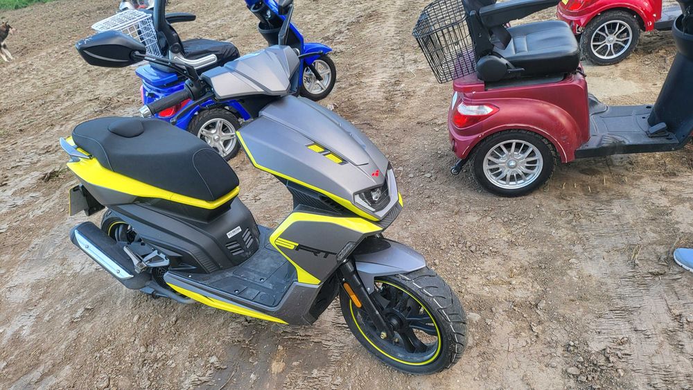 Scutere / Cărucioare electrice pentru vârstnici – 8 modele disponibile