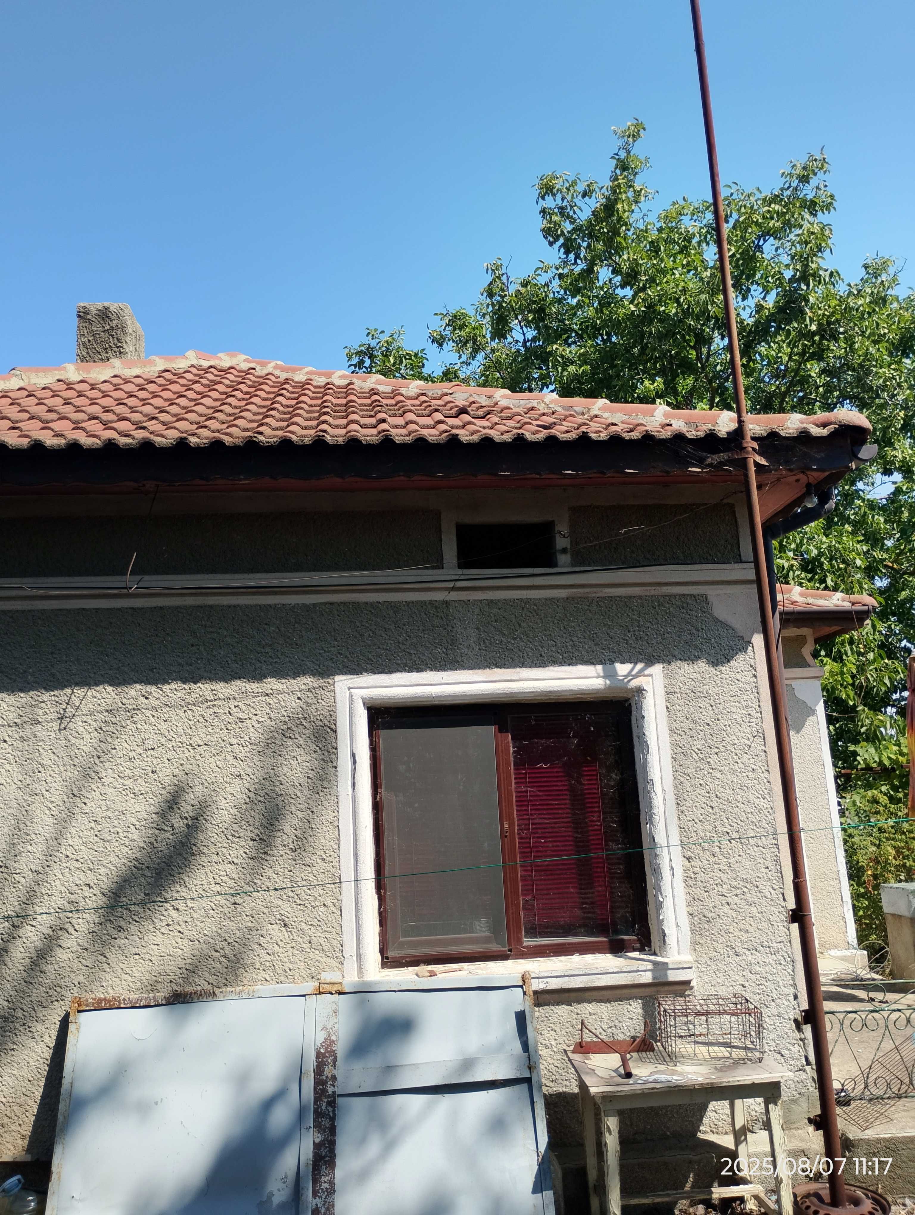 Къща в село Равнец