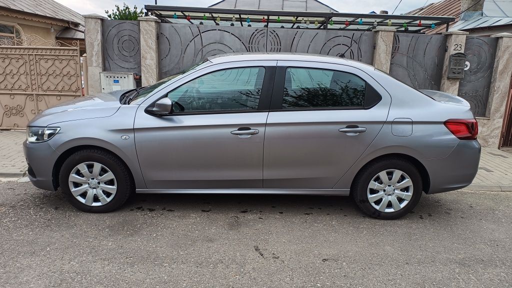 Peugeot 301 benzină