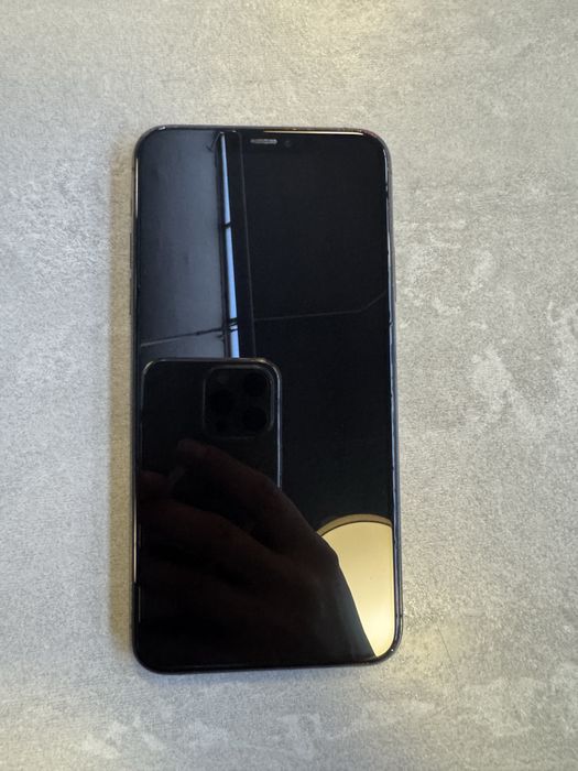 Se vinde iPhone 11 Pro Max 512Gb