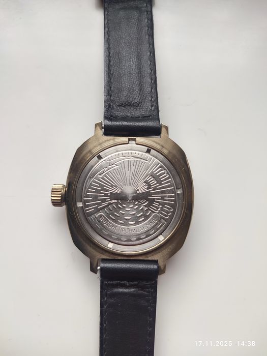 Часы механические Восток