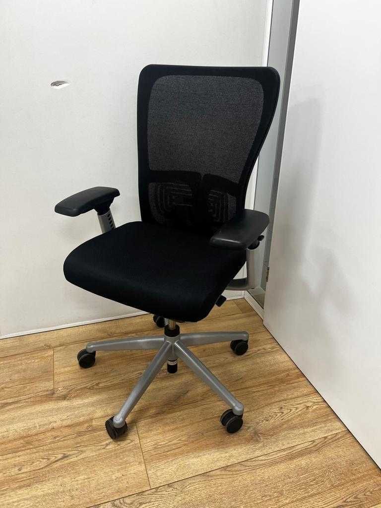 Refurbished Haworth Zody
