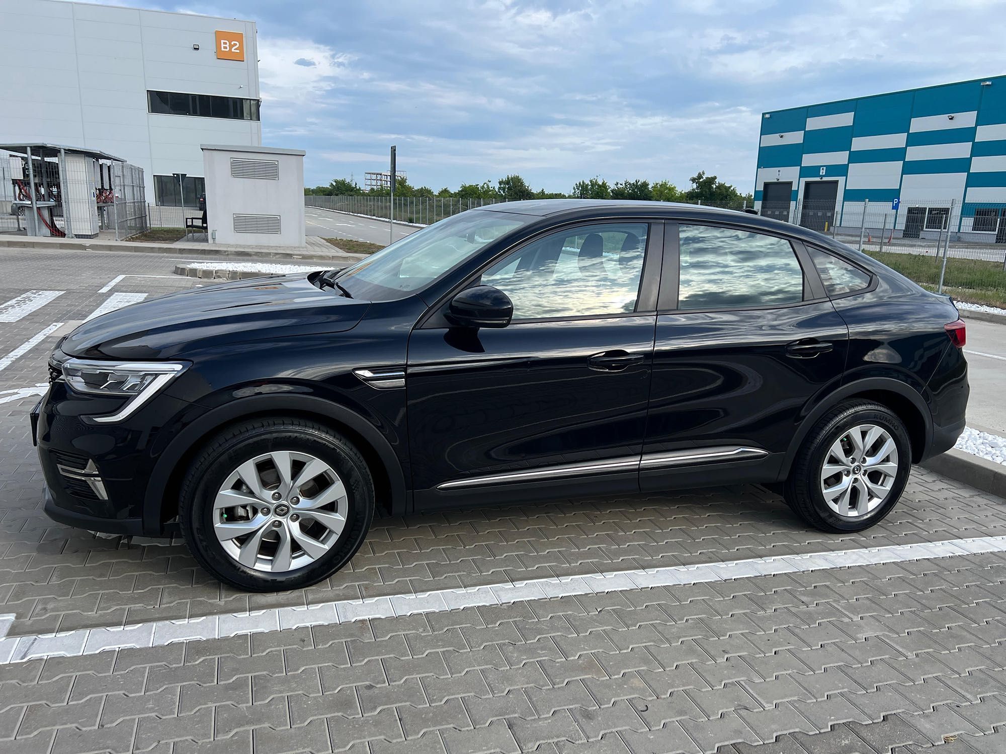 Renault Arkana E-Tech hybrid, auto