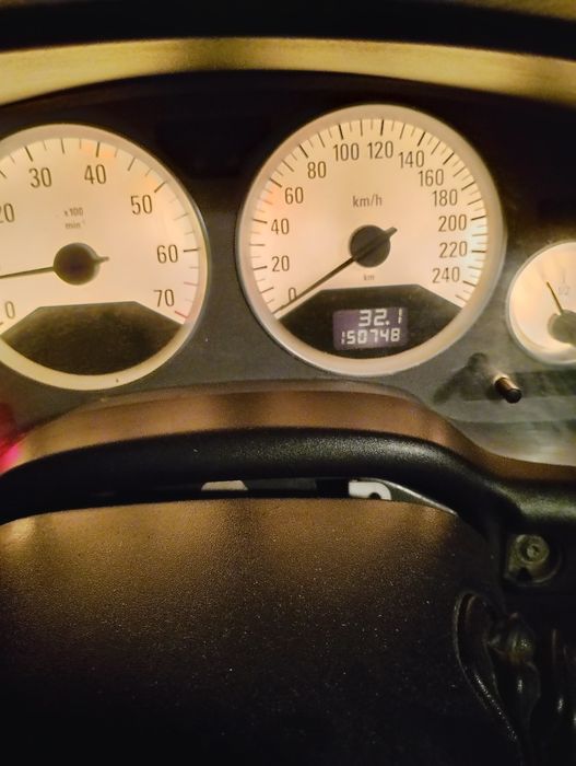 Vând sau schimb Opel cabrio 2003