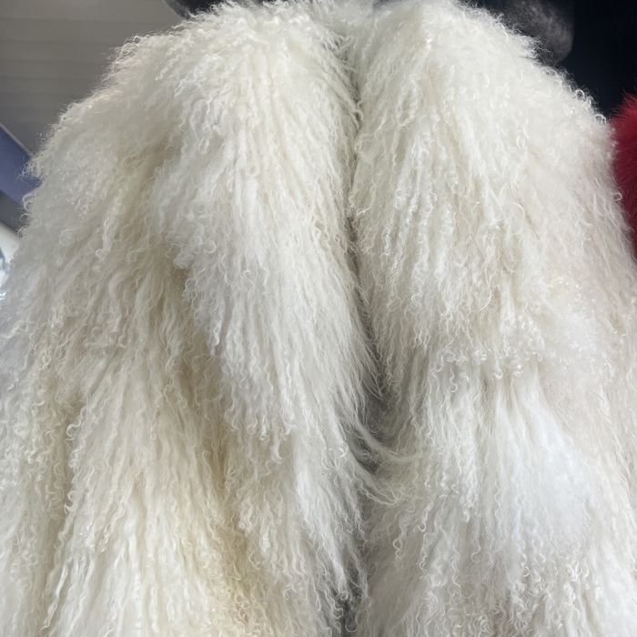 Палто от монголска вълна Zara, Massimo Dutti, Gucci, Armani, Dior,l