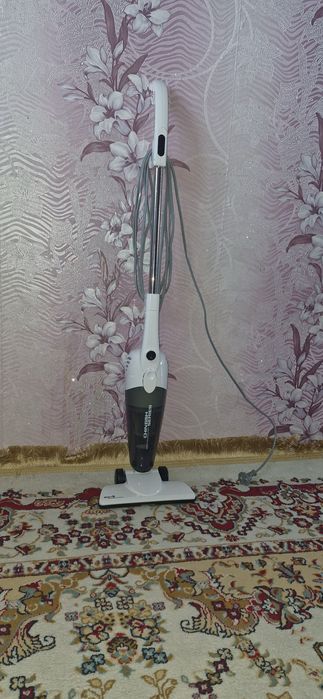 Продам пылесос. Вертикальный