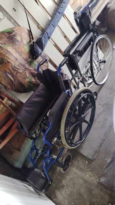Инвалидная коляска