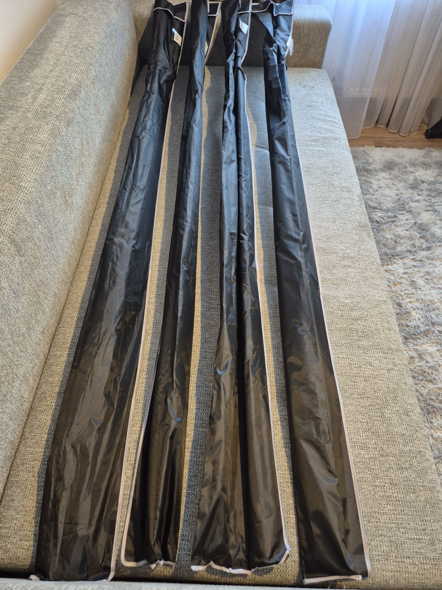 Vând 4 lansete crap Avid Revolve 13FT 3,5 LB