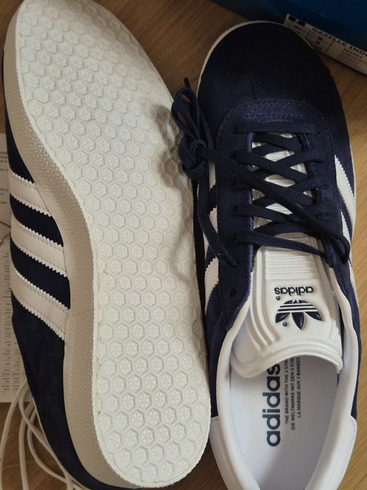 Adidas Gazelle чисто нови, 41 1/3