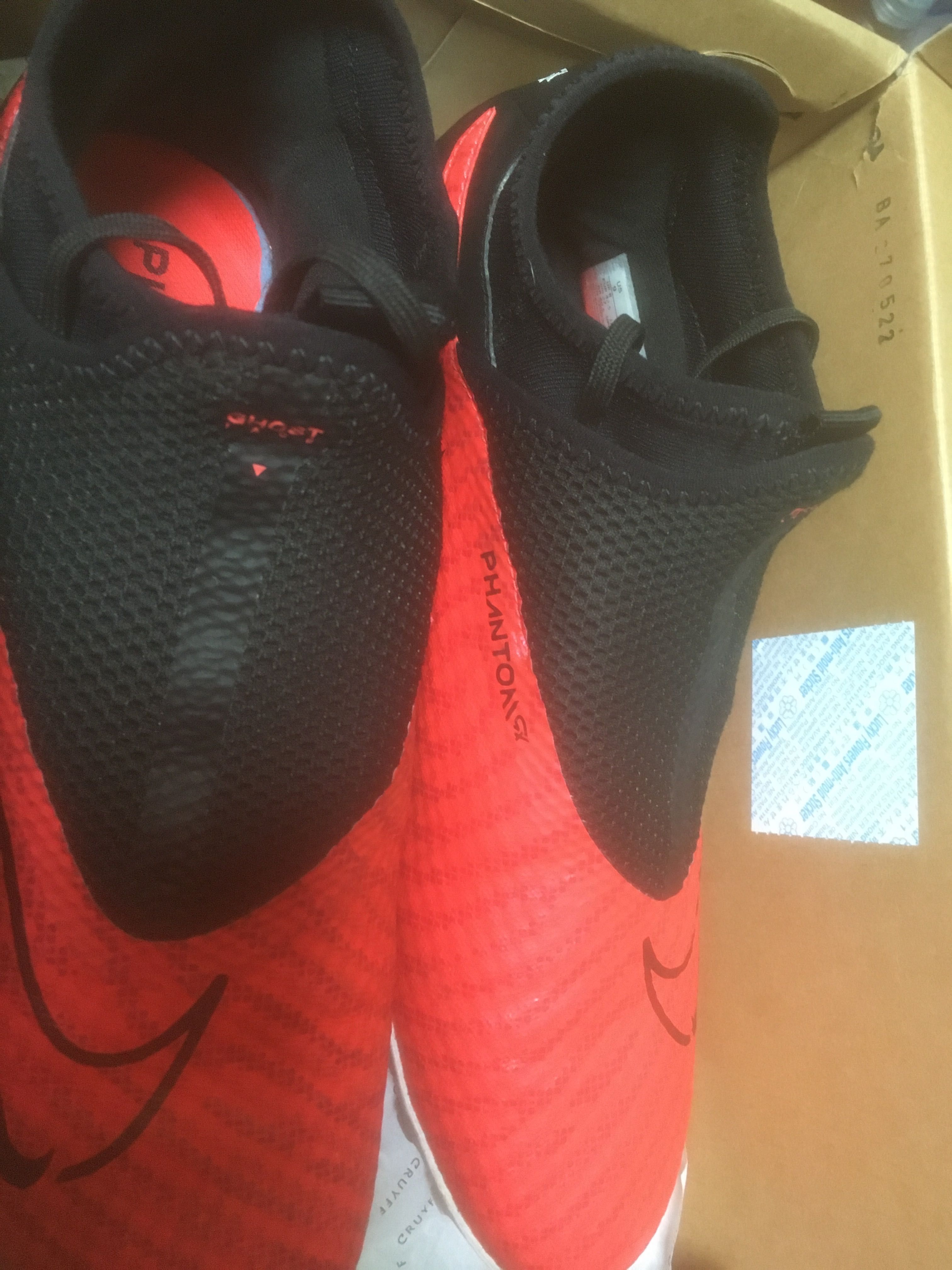 Nike phantom 42.5