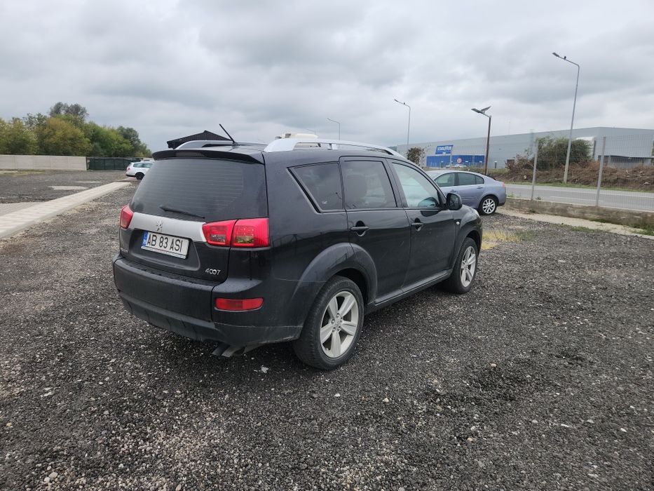 Peugeot 4007 Diesel 4X4, 4x2  la buton 7 locuri Unic proprietar