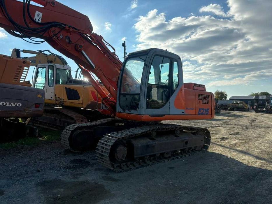 Dezmembrez excavator pe senile Fiat Kobelco , New Holland E 215 B