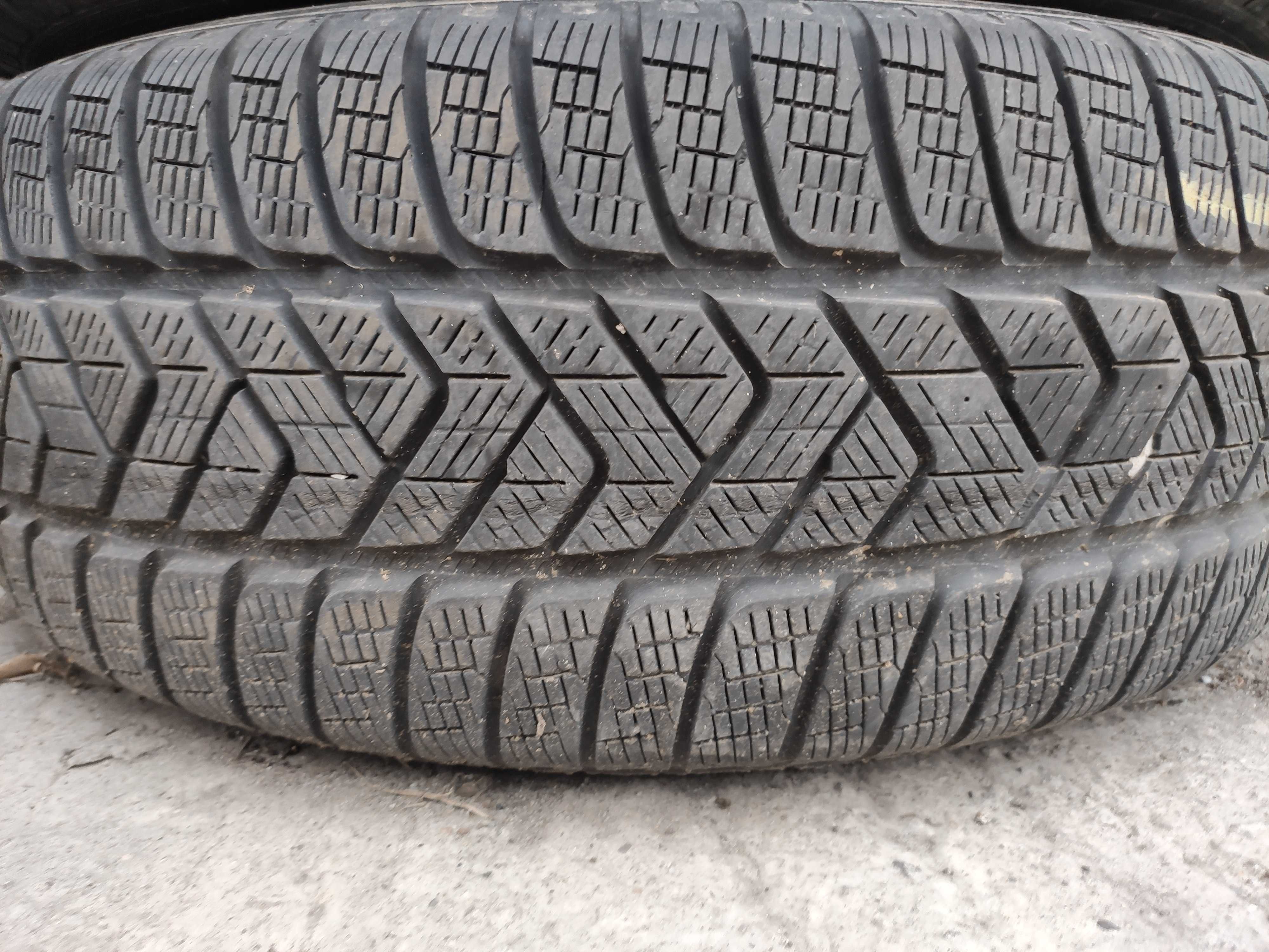 4бр Зимни Гуми 235 60 17 - Pirelli