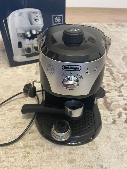Vand expresor DeLonghi EC221B , 15 bari , 110W
