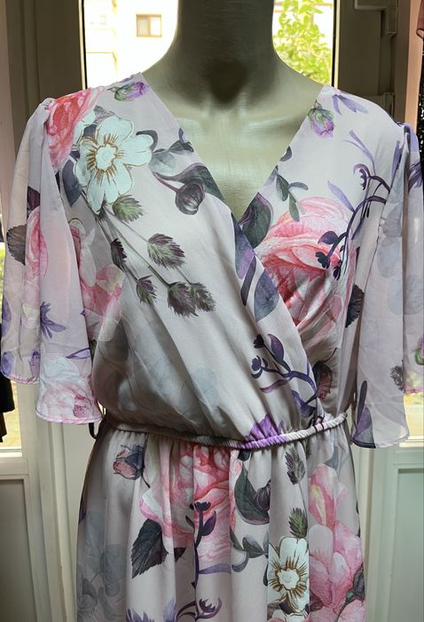 Rochie lejera vara matase ,model deosebit noua