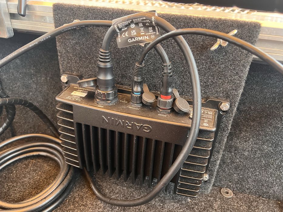 Garmin Echomap Ultra 2 102sv Panoptix Gls10 + Lvs34