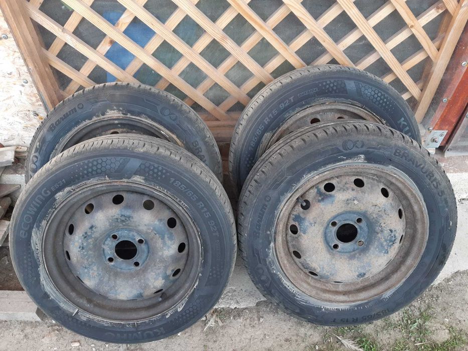 Vand anvelope Dacia Logan 185/65/R15 profil vara.