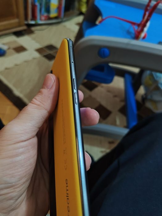 Vând realme GT 5G de 12GB RAM și 256GB stocare