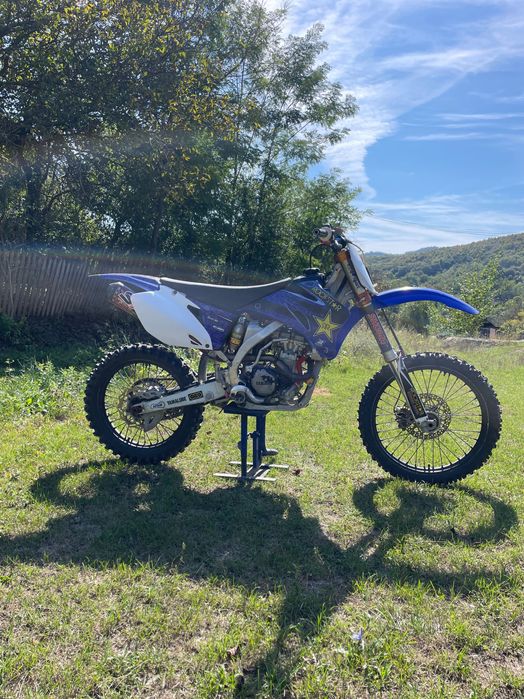 Vând Yamaha yz250f