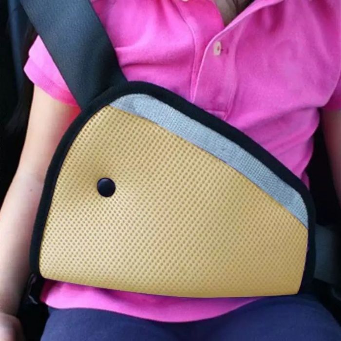 Триъгълници за автоколан за деца,различни цветове-нови