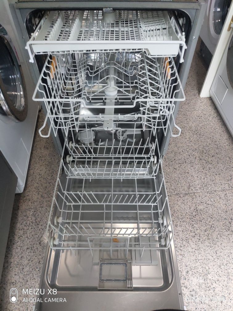 Съдомиялна Miele 45cм.за частично вграждане