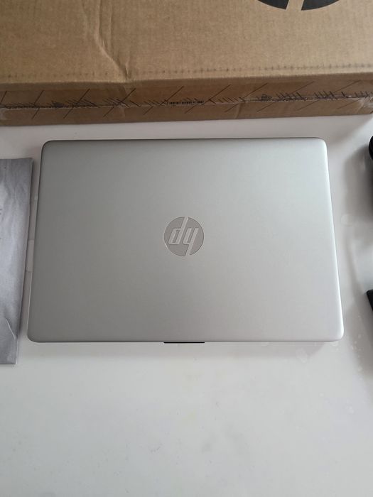HP лаптоп 14s-dq5005sa
