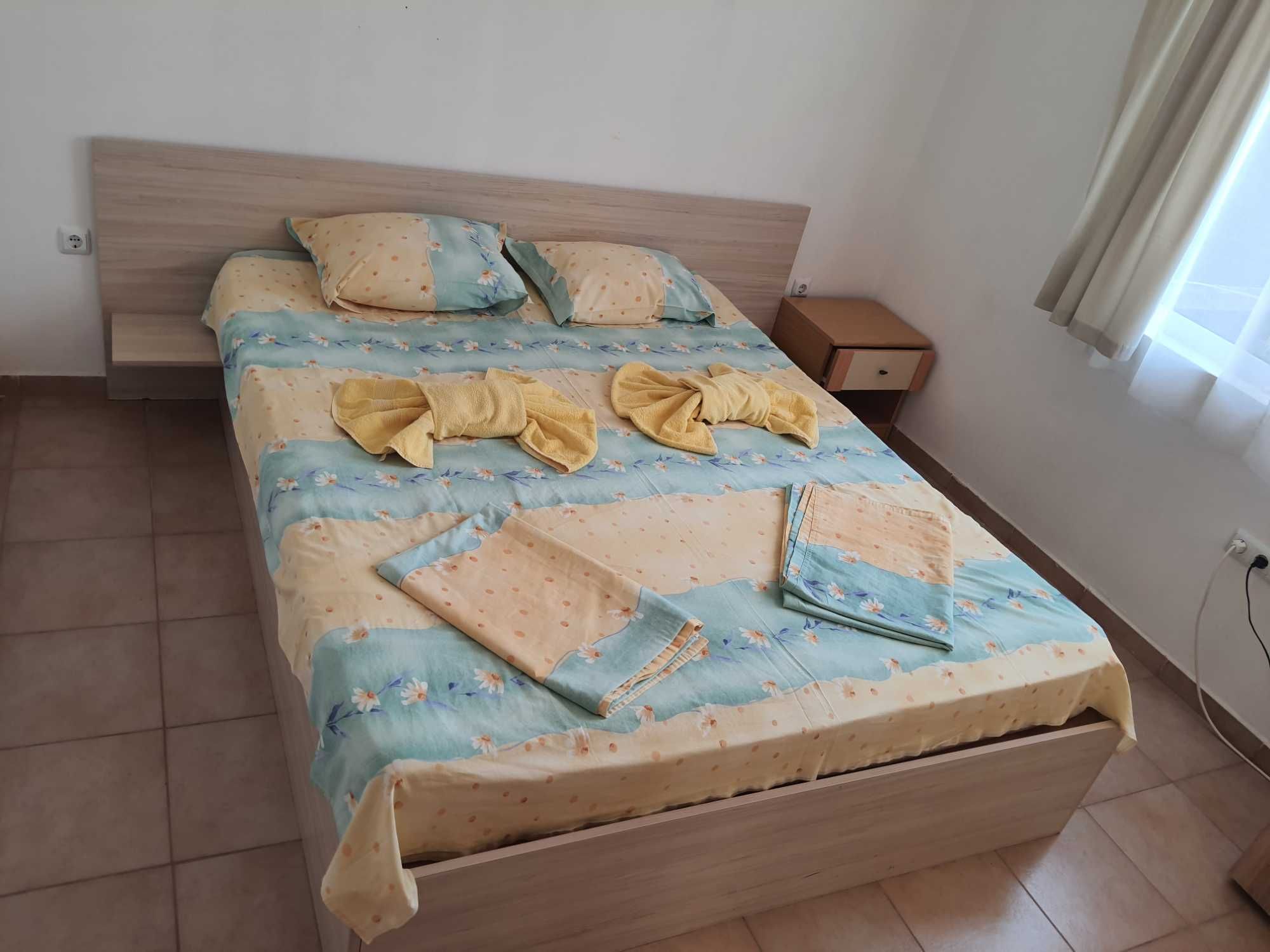 Продавам легла, хотелско обзавеждане