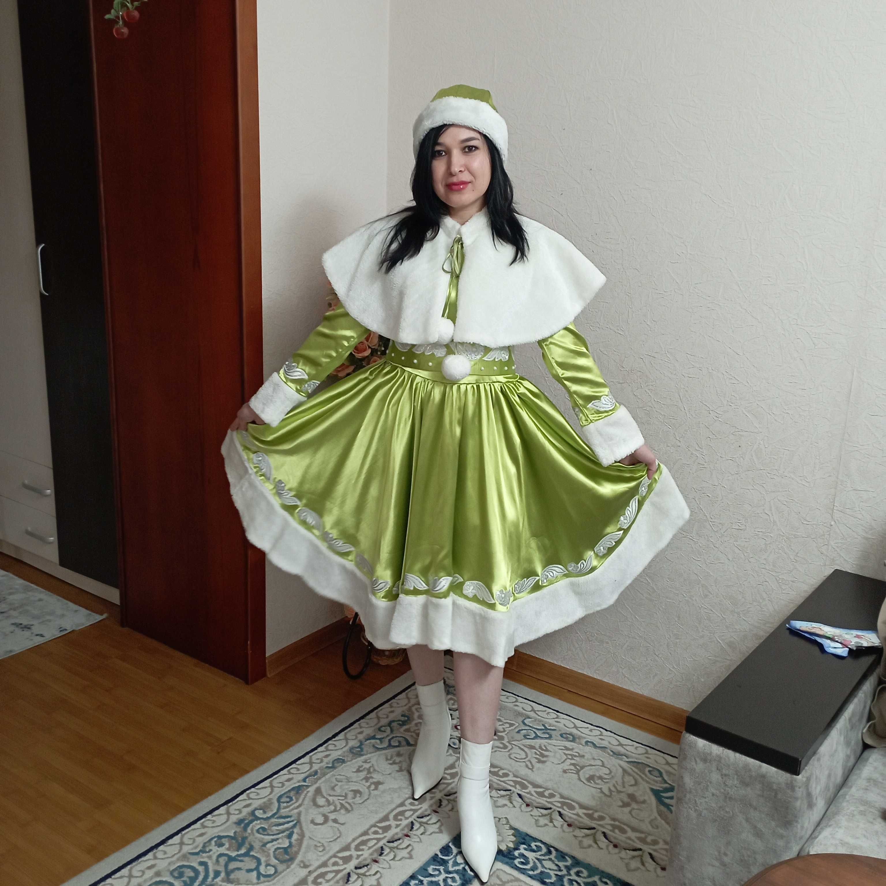 Костюм Снегурочки в аренду.