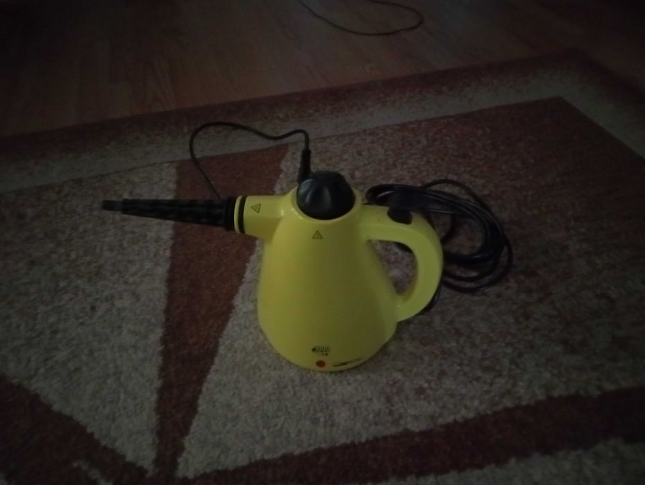 aparat de curatat cu aburi,folosit foarte putin