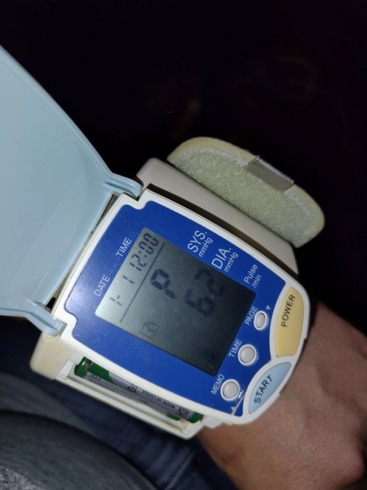 Tensiometru pe baterii