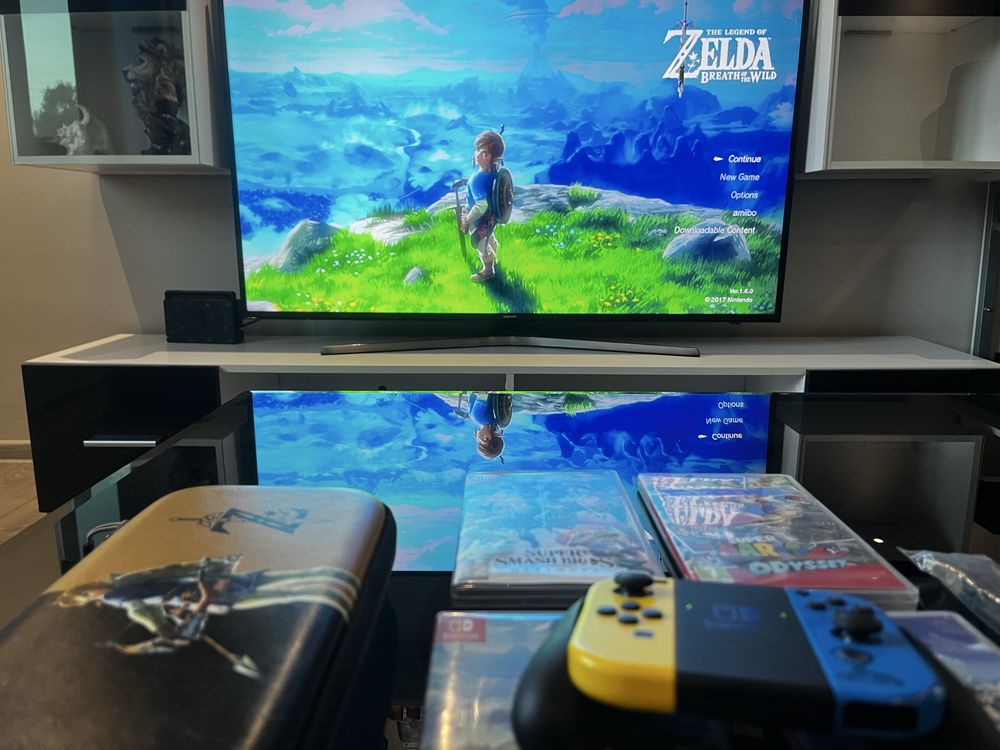 Nintendo Swich + 4 Игри + Калъф