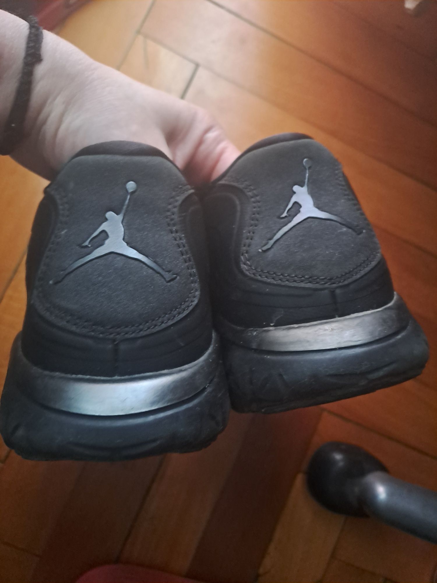 Jordan, pantofi sport.