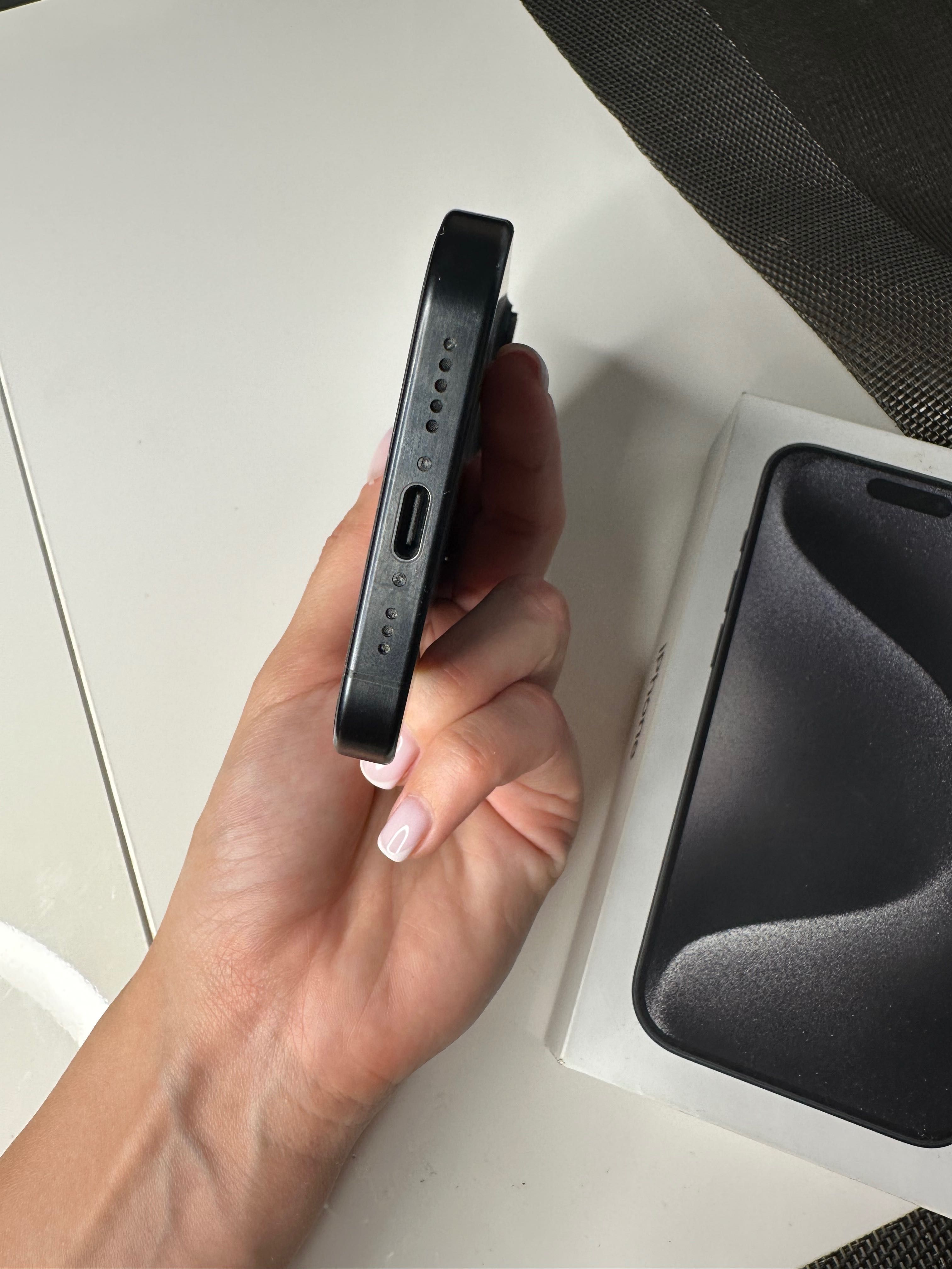 Iphone 15 pro -256. Gb