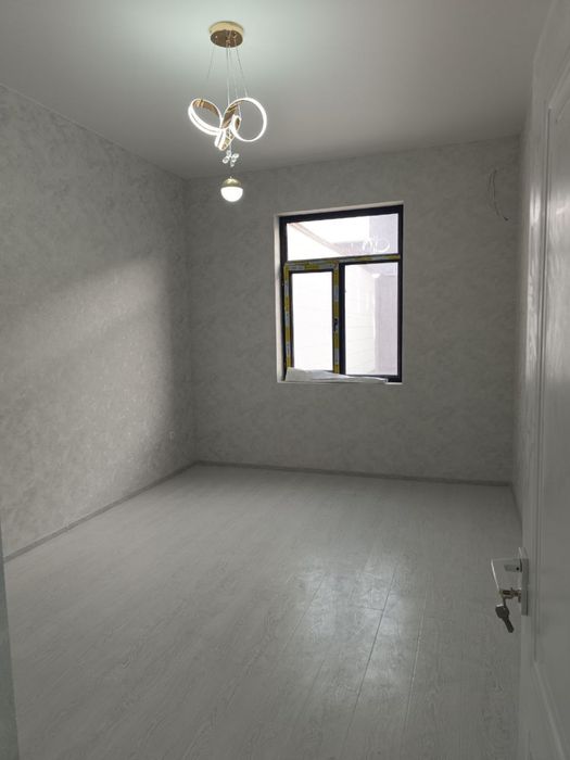 Nazarbek Turkiston maxallada 2 xonali 62 kv uy sotiladi.