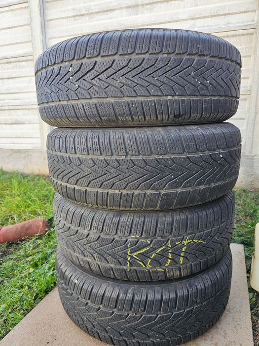 Vând set de 4 anvelope de iarna, Semperit, 215 65 16
