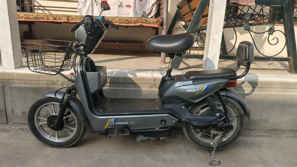 Skuter sotiladi srochniyga