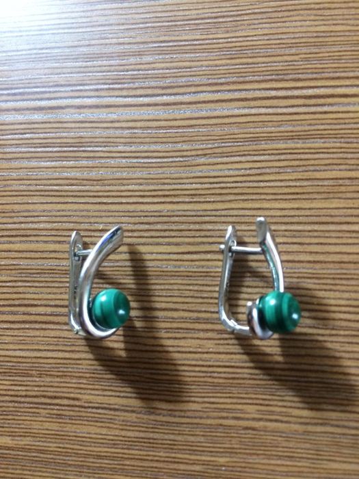 Серьги серебряные с малахитом