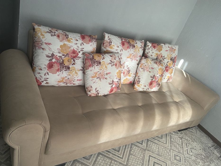 Продам диван в хорошем состоянии