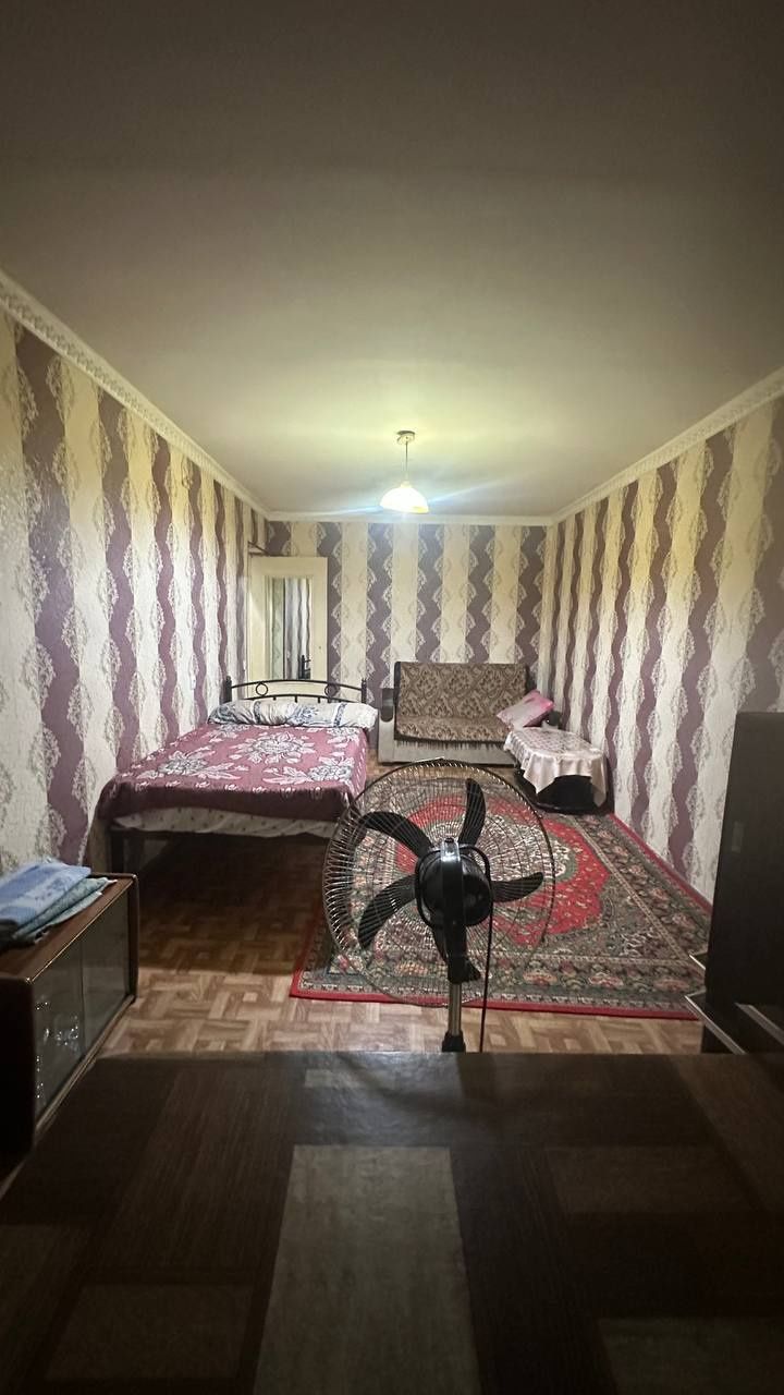 Художники бий метро Максим горький буз 1 балкон 2х6 1/1/5