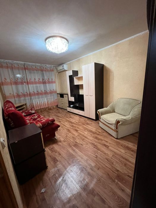 Продам 1-ком квартиру 20 мкрн.